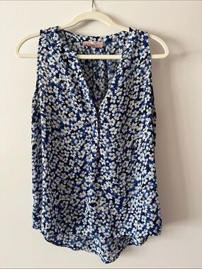 Philosophy Navy and White Floral Sleeveless V-Neck Tank/Blouse